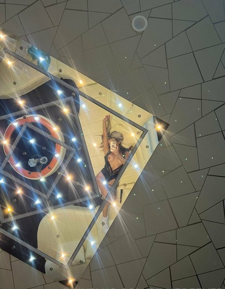 大学のアジア人オンリーファンズ セクシーxxx ギャラリー