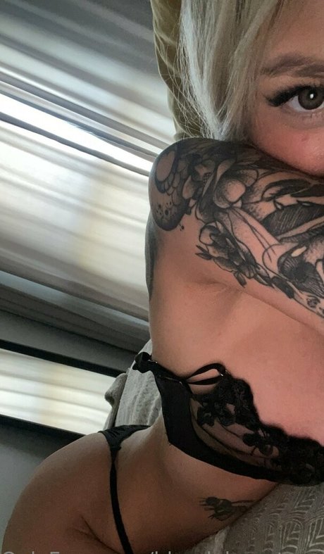 ベビーシッターオンリーファンズ 無料xxx 画像