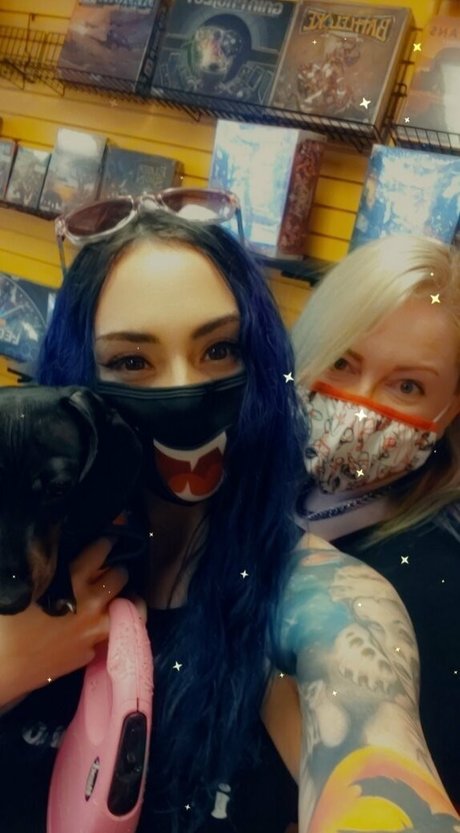 巨乳カップルオンリーファンズ 無料ポルノ 写真