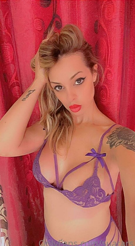 巨乳オナニーオンリーファンズ ヌード 写真