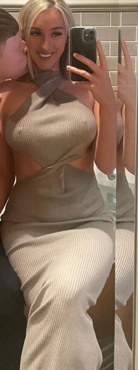 乳首オーガズム オンリーファンズ アダルト無料 写真