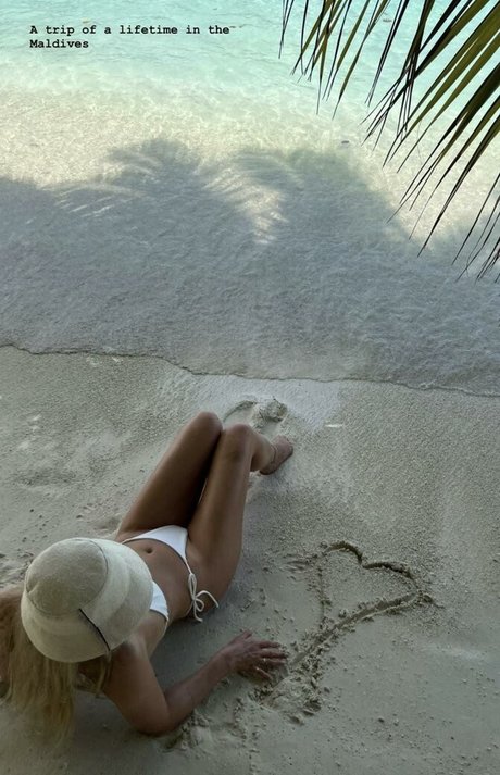 フィットネス 裸 オンリーファンズ 可愛い 写真