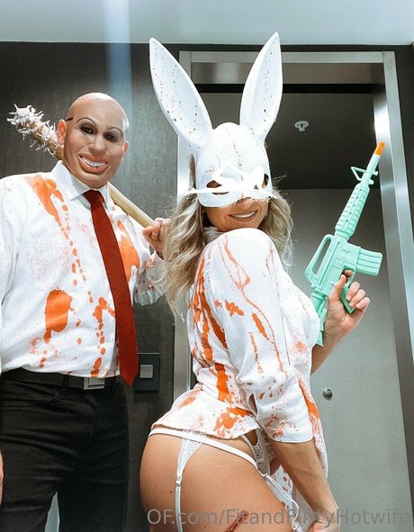 ランジェリーヌードオンリーファンズ ポルノ 写真