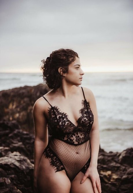 熟女の足オンリーファンズ ホットxxx 画像