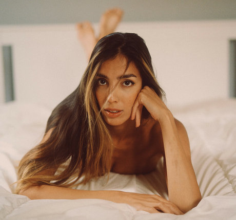 Luna Piombanti スターセックス 写真