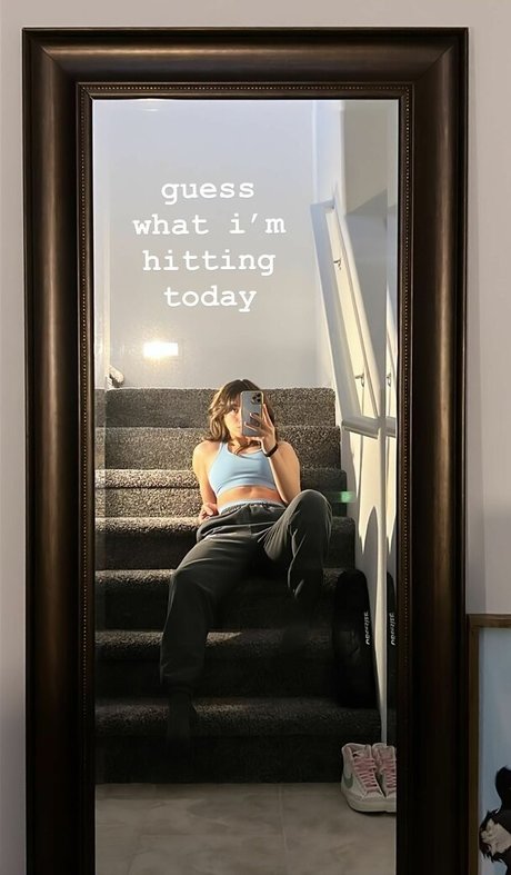 妊娠中のオンリーファンズ 美しいヌード 写真