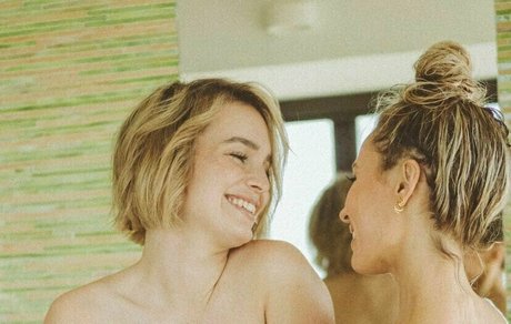 Juliaroemmelt ポルノモデル 画像