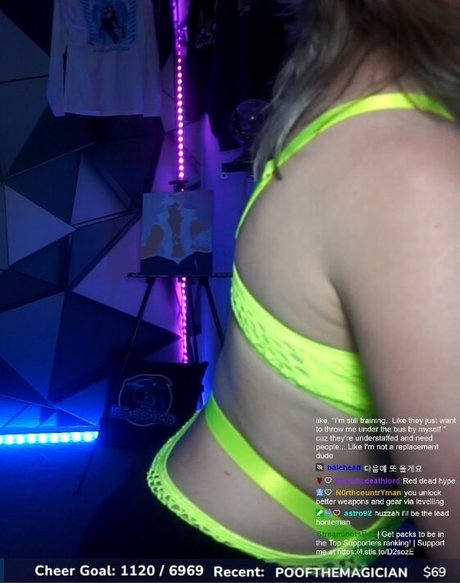 アウトドア 熟女 オンリーファンズ ホットヌード 写真