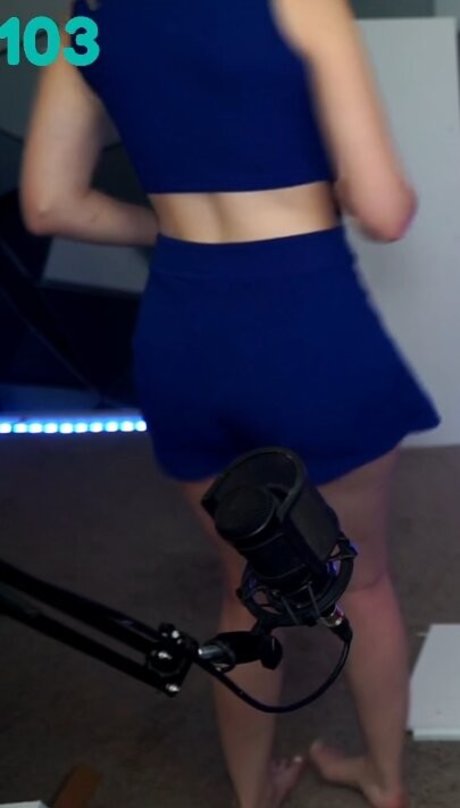 IceTokki アダルトモデル 写真