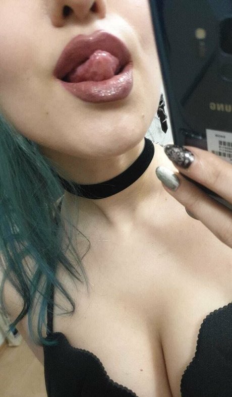 ニューハーフのフェラチオオンリーファンズ ホットセクシー ギャラリー