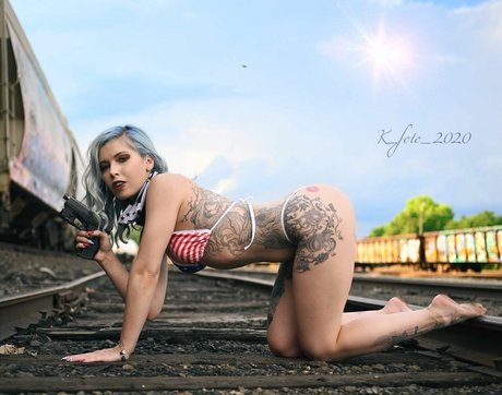 ssbbw オンリーファンズ セクシー裸 画像