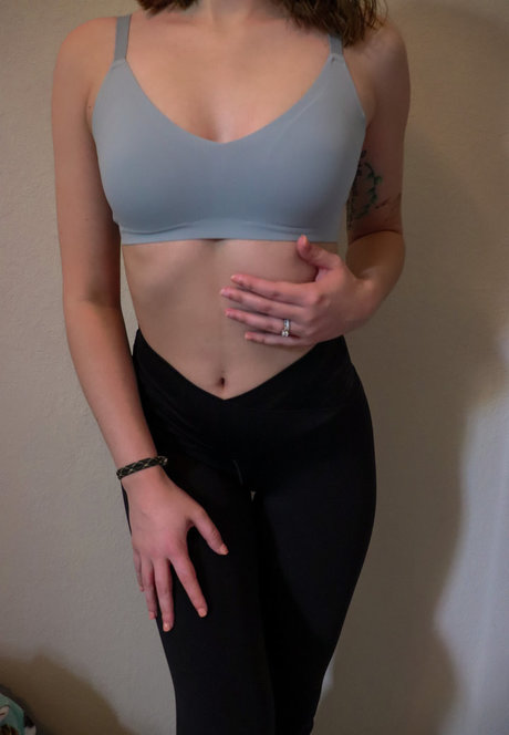 Fabled Fawn アダルトモデル 写真