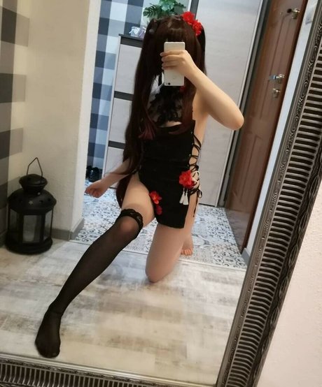 アラブ人妻オンリーファンズ ポルノグラフィック 写真