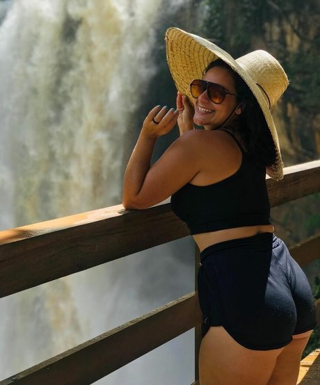 familiasemdestinooficial トップモデル 写真