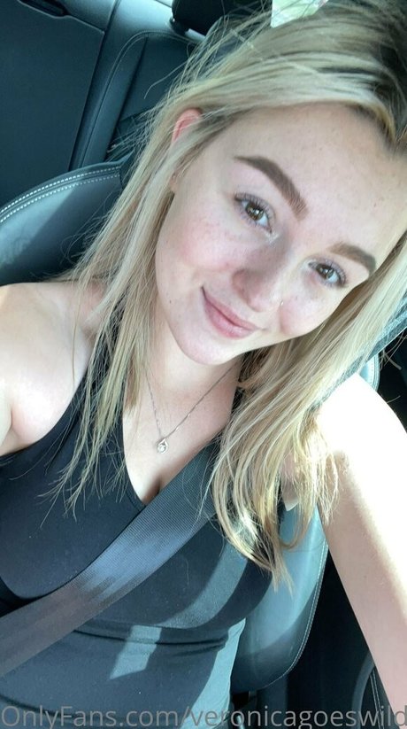veronicagoeswild アダルトスター ギャラリー