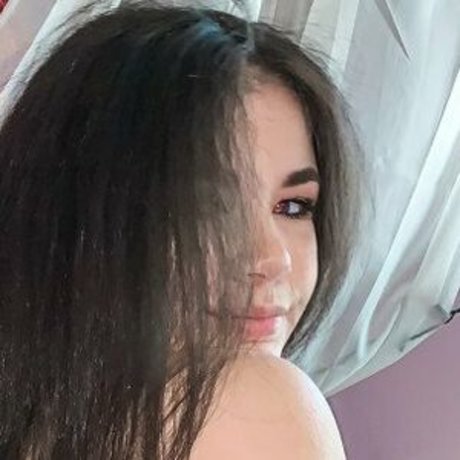 ぽっちゃり妊婦オンリーファンズ ホット裸 写真