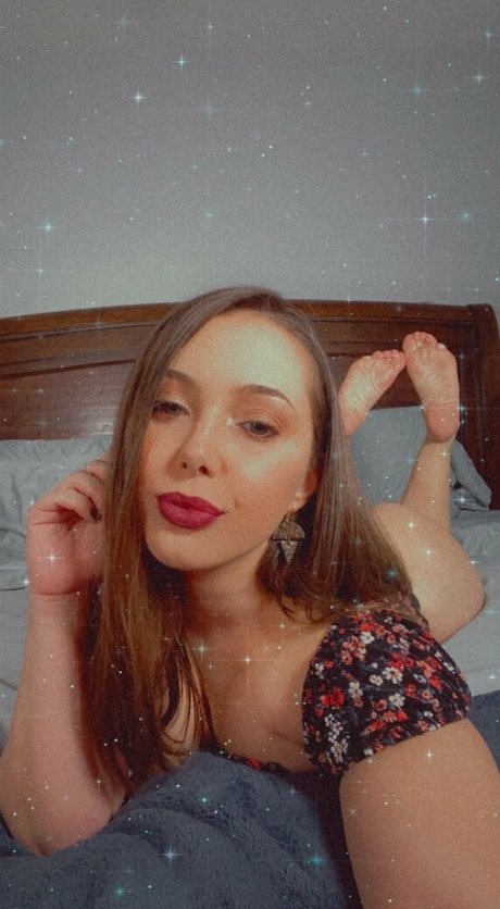 ぽっちゃりブルネットオンリーファンズ アートヌード 写真