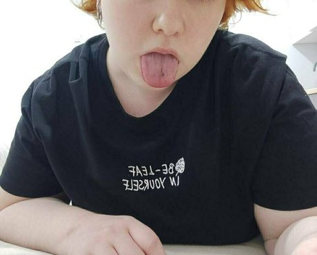 ぽっちゃり妊婦オンリーファンズ セクシーヌード 写真