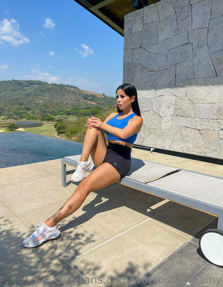 workoutwithamy ポルノスター 写真