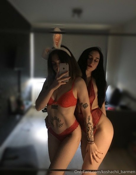 kittybar ヌードのポルノスター 写真