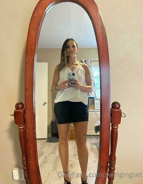 asmr 足 オンリーファンズ ポルノ 写真