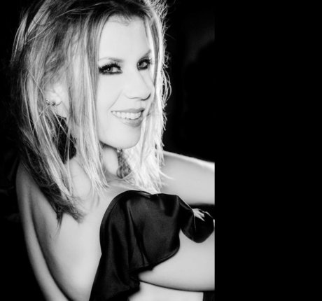 筋肉トランスオンリーファンズ 無料セックス 写真