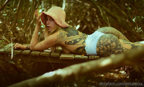 weryberry 完璧なポルノスター 画像