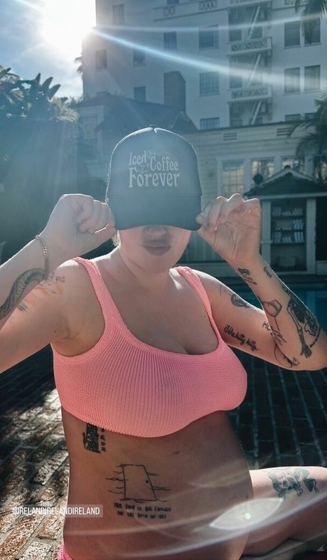 ティーンフィンガリングオンリーファンズ 可愛い 写真