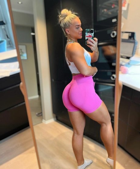 sirenbjerkli ヌードモデル 写真