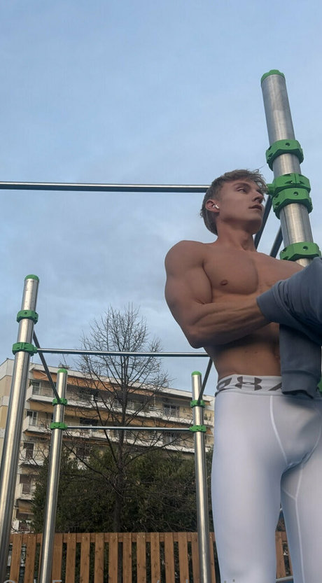 バニーコスチューム オンリーファンズ ポルノグラフィック 写真