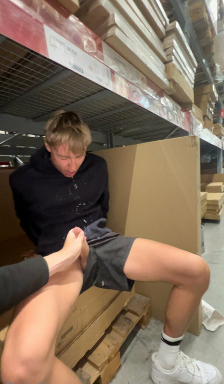 ボディビルダーヌードオンリーファンズ えろ 写真