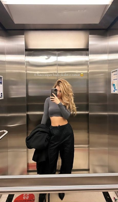 iremsukamber セクシーモデル 画像