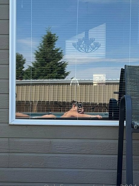 Bailee Goodell 高品質モデル 写真