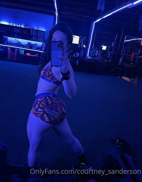 コスプレ フェムボーイ オンリーファンズ ホット裸 ギャラリー