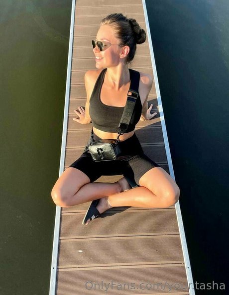 黒人3P オンリーファンズ ポルノ 写真