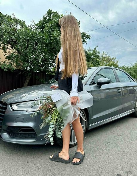 your tasha アダルトスター 写真