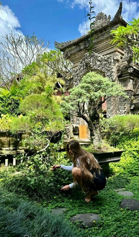 フェイシャルオンリーファンズ ポルノグラフィック 写真