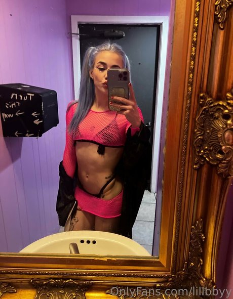 パンストオンリーファンズ セクシーヌード 写真