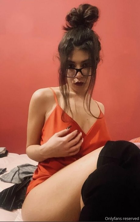 elisabettazaffiro 裸のスター 写真