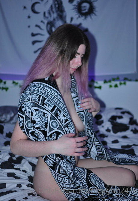 sarahlovesraving ホットなスター 画像