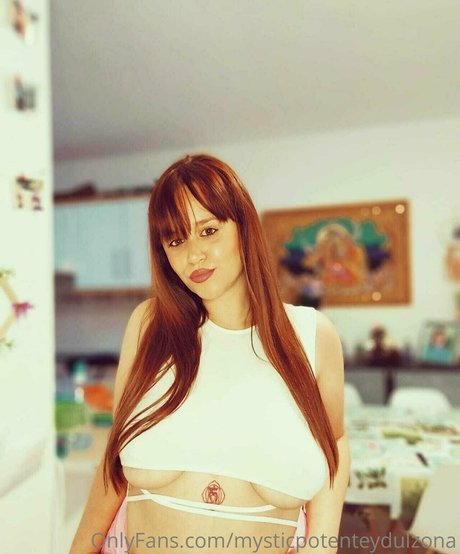 mysticpotenteydulzona ヌードスター ギャラリー