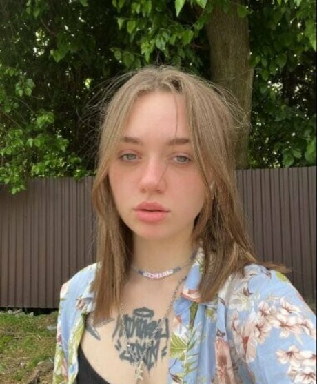 黒檀の熟女オンリーファンズ ヌード 写真