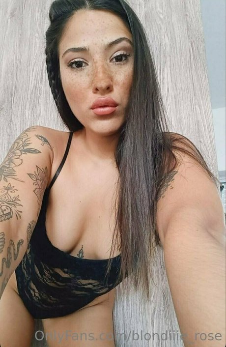 blondiiie rose ポルノスター セクシー 画像