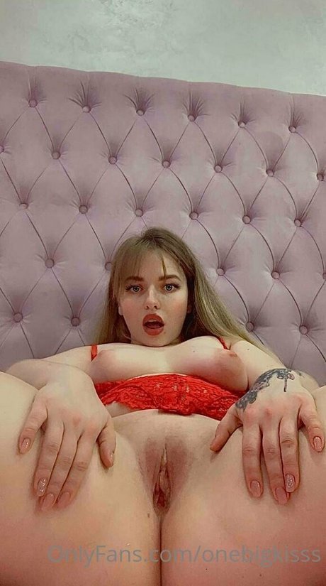 ティーンランジェリーオンリーファンズ 無料アダルト 画像