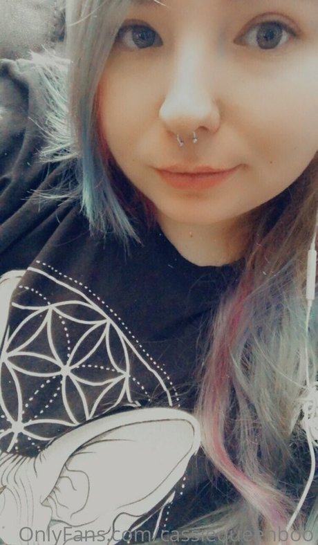 cassiequeenboo アートスター 写真