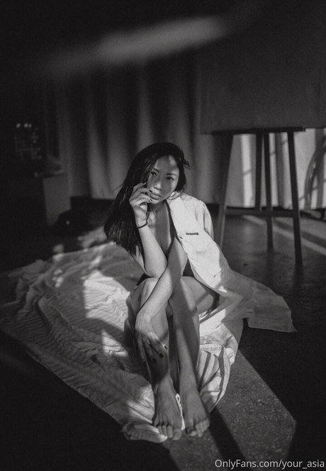 バン・オンリーファンズ ホットセックス 写真