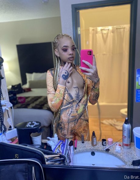 曲線美のブロンドオンリーファンズ アダルト無料 ギャラリー