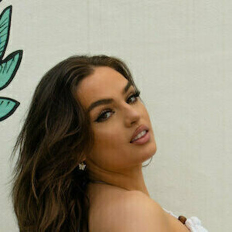 BBC 熟女 オンリーファンズ 素敵 ギャラリー