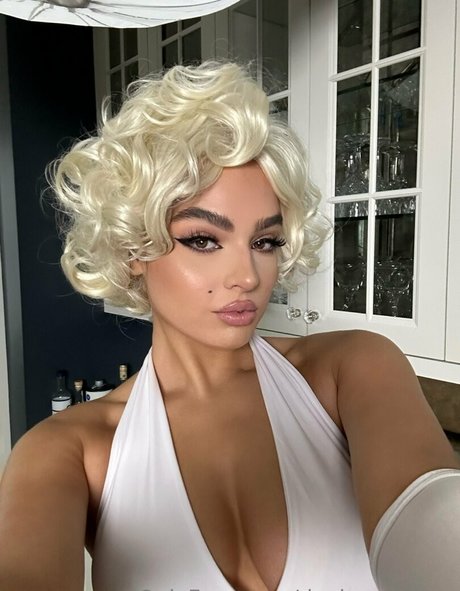 後背位オンリーファンズ ヌード 画像