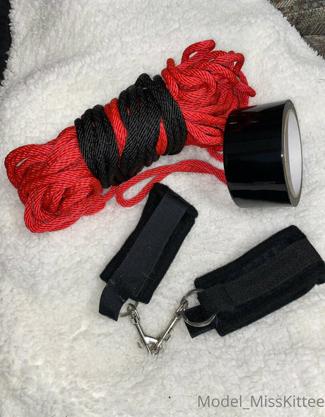 model misskittee92 ホットスター 写真